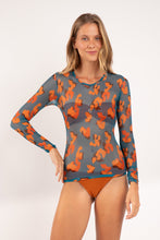 Load image into Gallery viewer, Image 03: Rio De Sol Beach Top Luma Top Harper Long