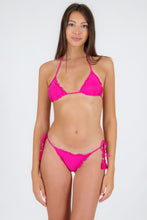 Load image into Gallery viewer, Model Front: Rio De Sol Set Set Amaranto Frufru