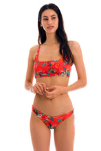 Load image into Gallery viewer, Model Front: Rio De Sol Bottom Bottom Wildflowers Lisboa