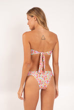 Load image into Gallery viewer, Model Back: Rio De Sol Top Top Ditsy-Sky Mavi