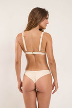 Load image into Gallery viewer, Model Back: Rio De Sol Set Set Touch-Natural Alba Nice