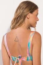 Load image into Gallery viewer, Image 06: Rio De Sol Top Top River Halter-Cos