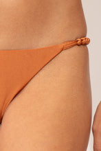 Load image into Gallery viewer, Image 06: Rio De Sol Bottom Bottom Shimmer-Nocciola Cheeky-Noa