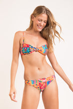 Load image into Gallery viewer, Image 03: Rio De Sol Set Set Love-Trip Bandeau-Joy Essential-Comfy