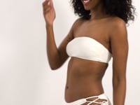 Load and play video in Gallery viewer, Video: Rio De Sol Bottom Bottom Off-White Madrid