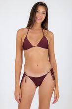 Load image into Gallery viewer, Model Front: Rio De Sol Top Top Barolo Tri-Rope