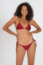 Load image into Gallery viewer, Model Front: Rio De Sol Set Set Shimmer-Divino Tri-Rope Ibiza-Rope
