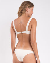 Load image into Gallery viewer, Image 05: Rio De Sol Set Set Malibu-Natural Amelia Essential
