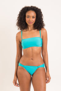Model Front: Rio De Sol Top Top Nanai Bandeau-Reto