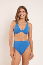 Load image into Gallery viewer, Model Front: Rio De Sol Top Top Sand-Nautico Chantal

